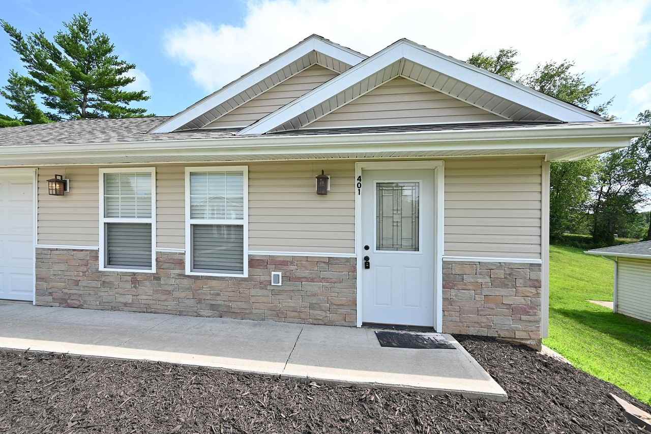 401 Summerset Dr - Photo 2 of 17