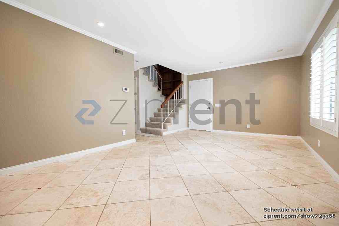 5249 Rimpark Ln - Photo 2 of 20
