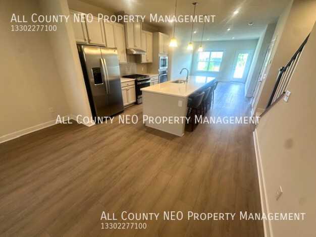 3418 Links Dr - Photo 3 of 30