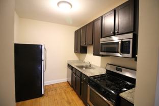 2316 W Granville Ave #2 - Photo 1 of 1