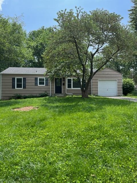 8015 Outlook Ln #NA - Photo 2 of 14