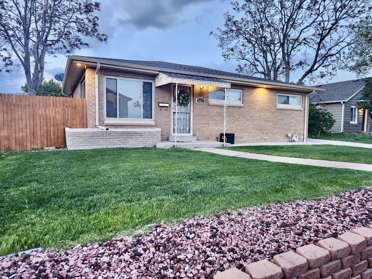 4525 W Dakota Ave #NA - Photo 2 of 27