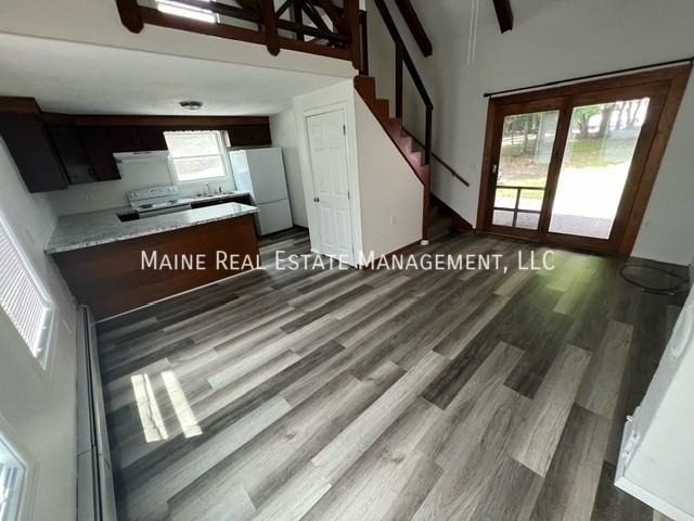 312 Main Rd N #A - Photo 2 of 12