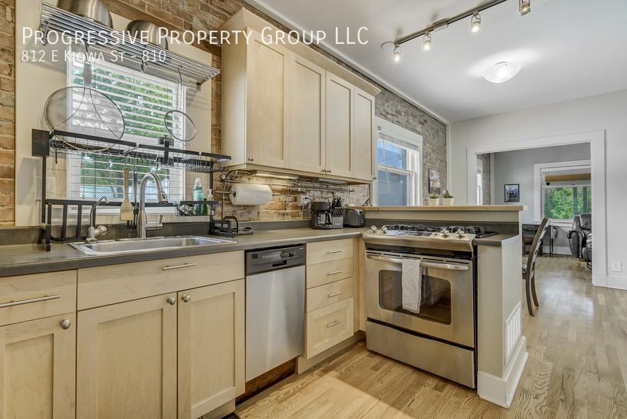 812 E Kiowa St #810