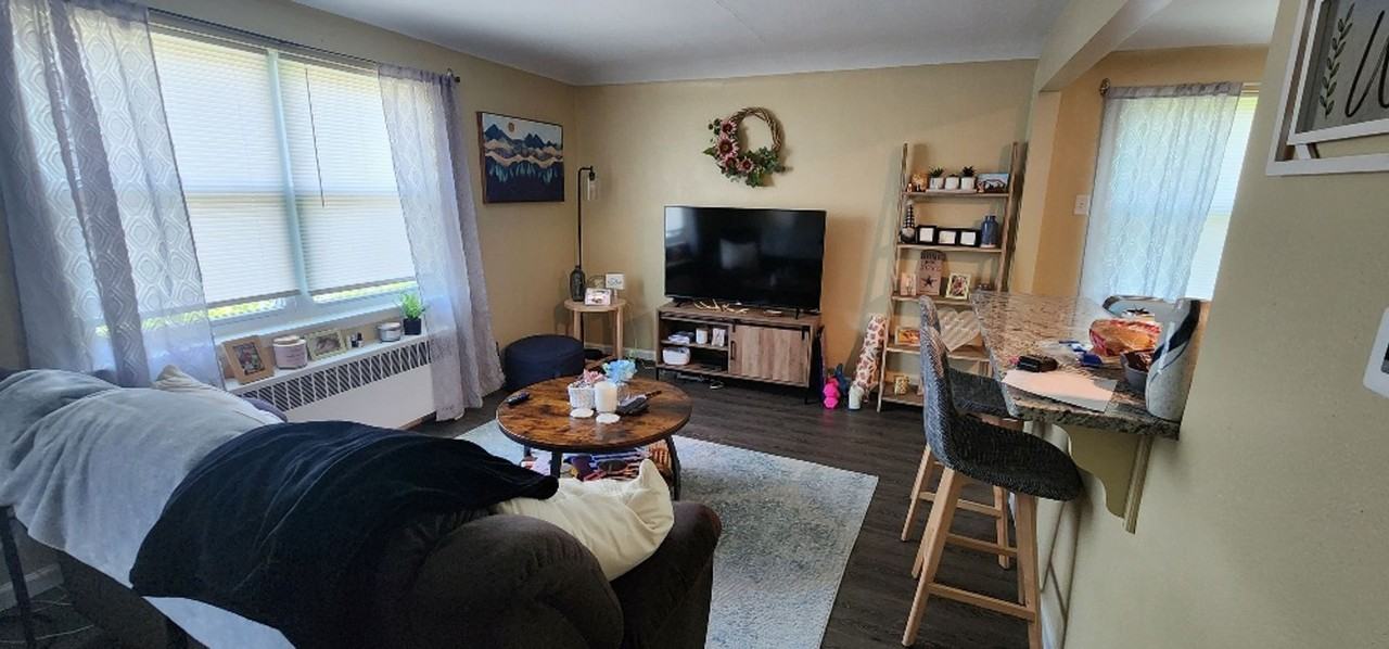 13 S 19th St #B - Photo 3 of 8