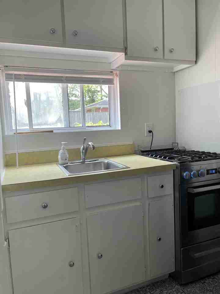 2128 Tremmel Ave - Photo 2 of 8