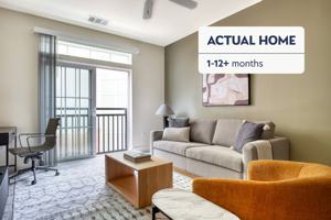 featured image of 850 John Carlyle St #626