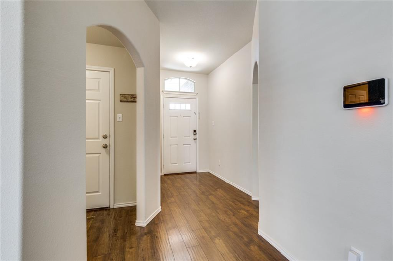 2708 Samson Dr - Photo 3 of 16