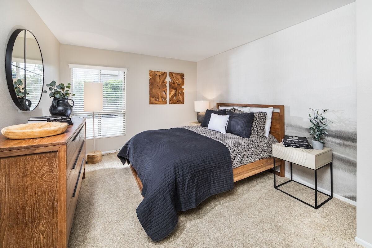 Plaza at Sherman Oaks - Photo 4 of 36