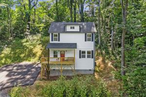 featured image of 461 Governors View Rd