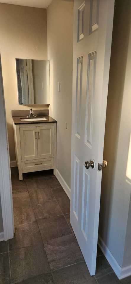 2817 Wakulla Ave #2817 - Photo 3 of 11