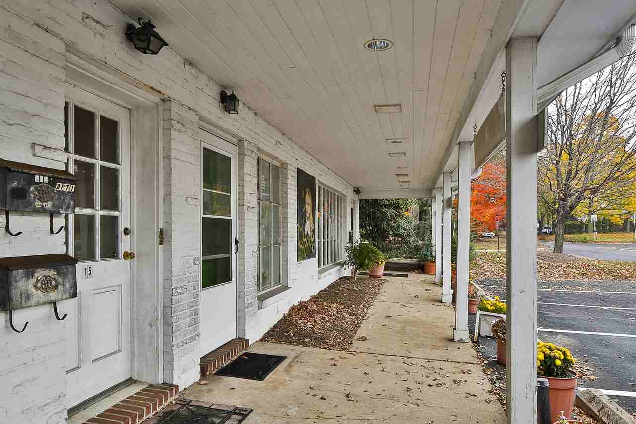 15 Cranbury Rd #1 - Photo 3 of 20