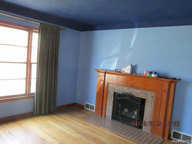 6637 Luana Ave - Photo 3 of 27