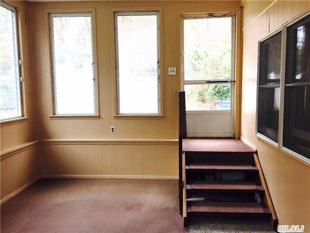 8 Roberts Rd - Photo 2 of 13