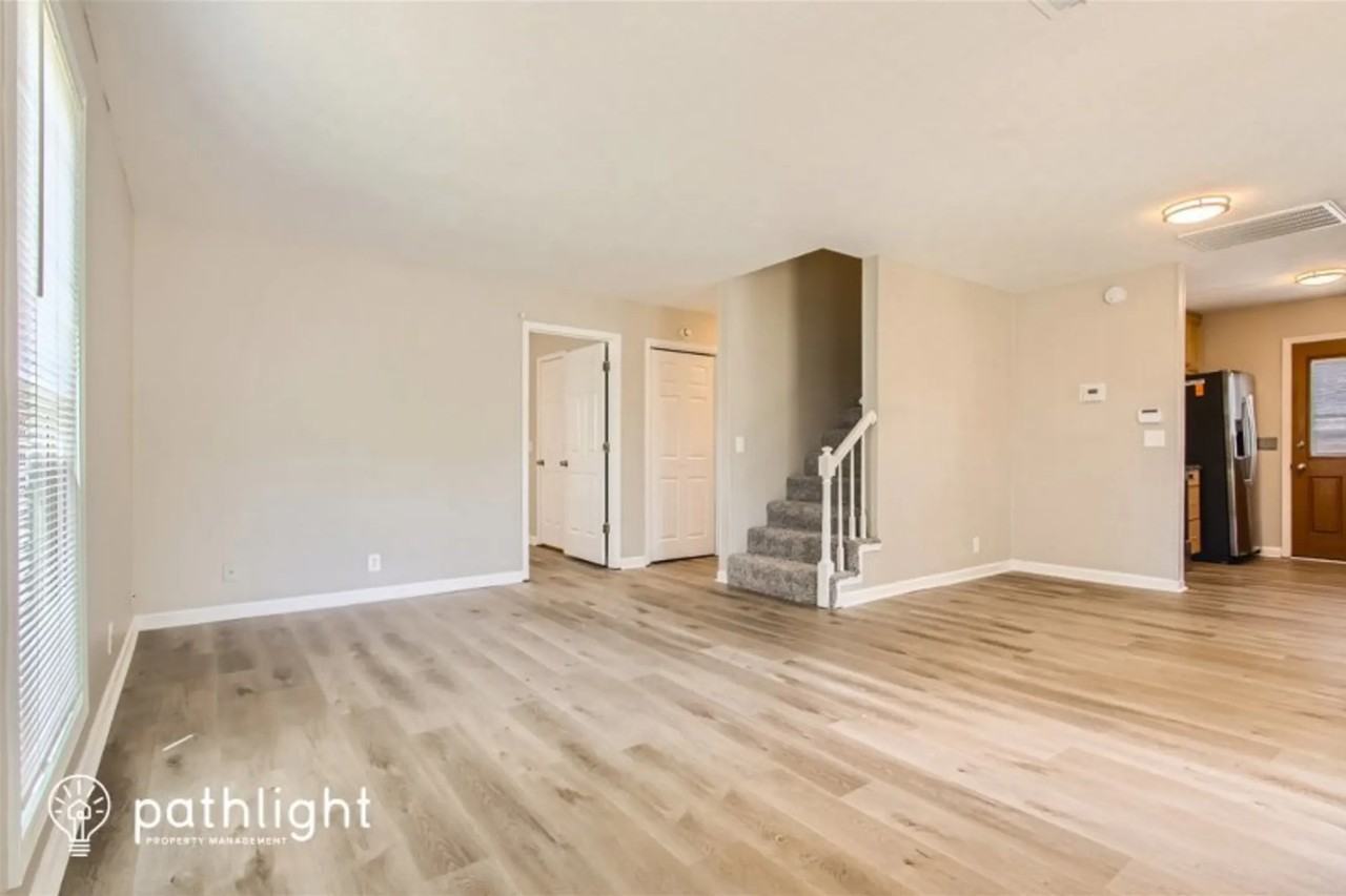 426 Kinsey Blvd - Photo 3 of 20