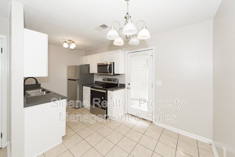 1303 Mathis Ferry Rd - Photo 7 of 27