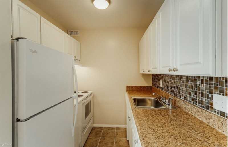 1229 Nelson Street #A - Photo 6 of 10