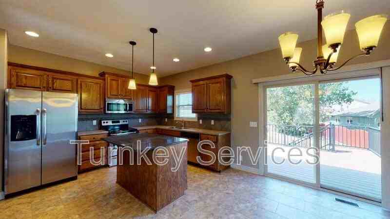 1602 Barrington Pkwy - Photo 5 of 17