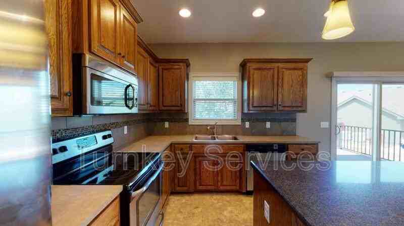 1602 Barrington Pkwy - Photo 6 of 17