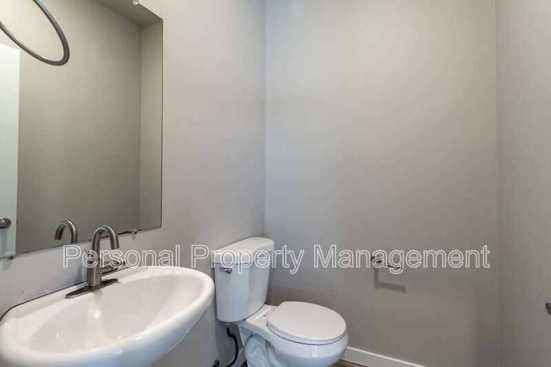 8711 Ne 43rd Pl - Photo 5 of 16