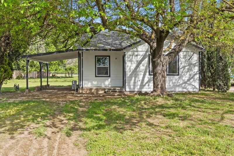 10501 Hedger Rd #B - Photo 2 of 4