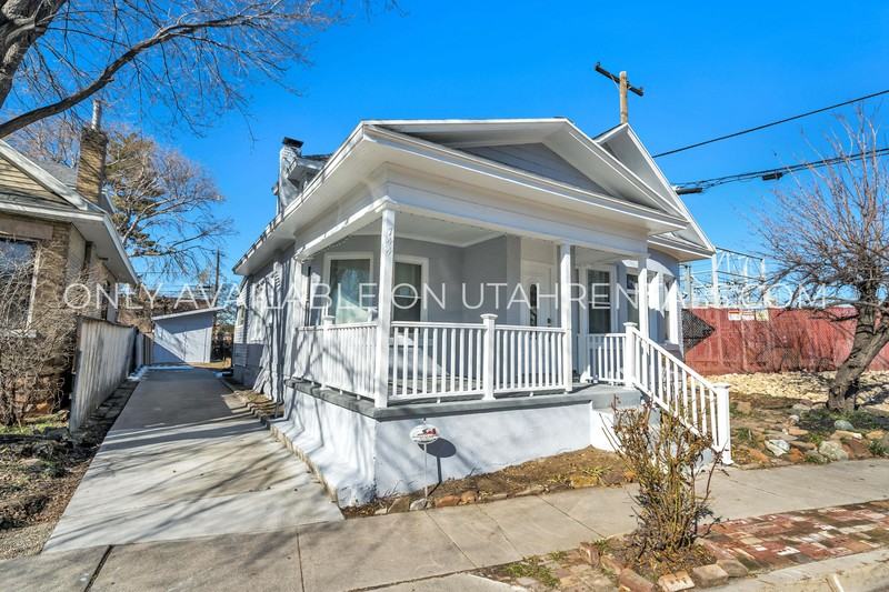 744 S Roberta St - Photo 4 of 18