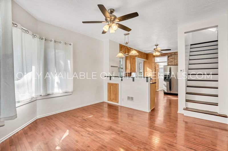 744 S Roberta St - Photo 5 of 18