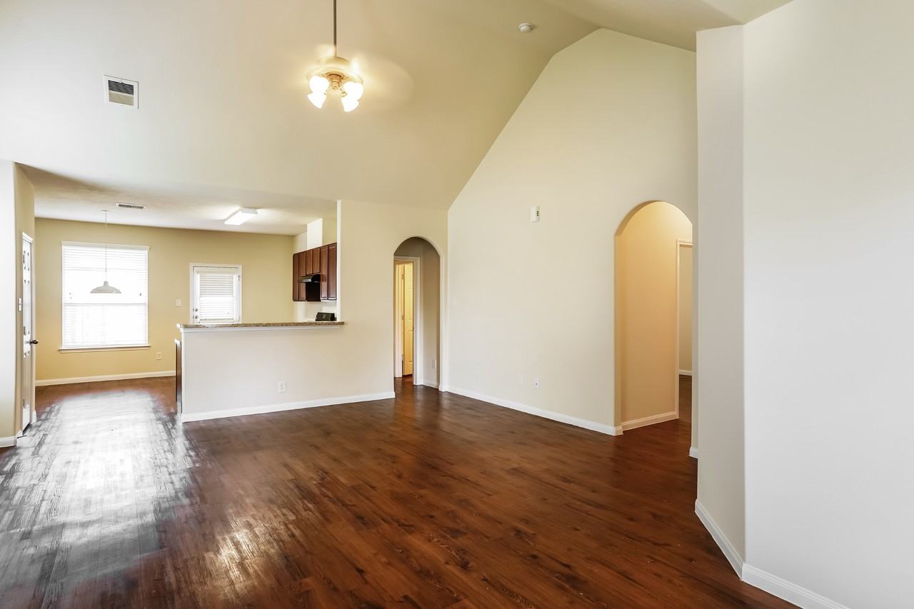 9730 Caprice Ct - Photo 2 of 13