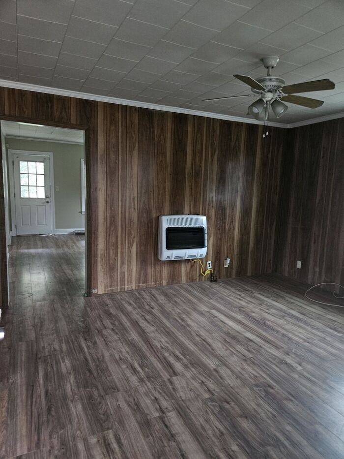 614 Michaw St - Photo 2 of 9