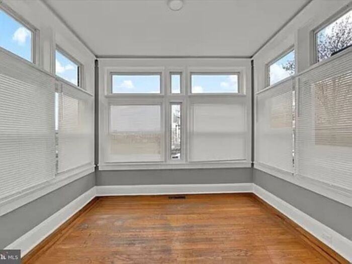 818 E 35th St #1 - Photo 2 of 25