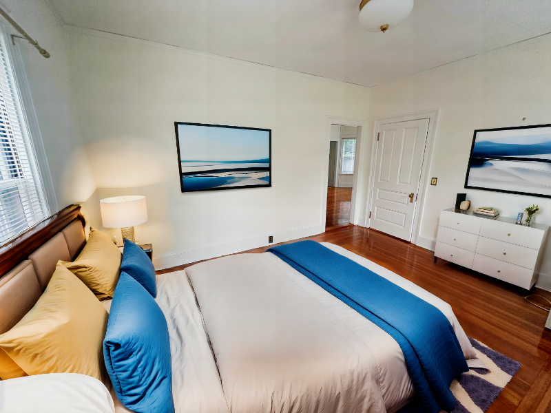 161 Bowen St - Photo 3 of 15