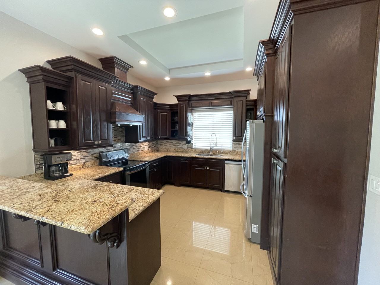 6000 Angelas Ct #NA - Photo 4 of 24