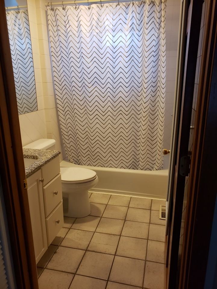 601 45th St - Photo 2 of 6