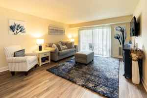 featured image of 3901 Noyes Cir