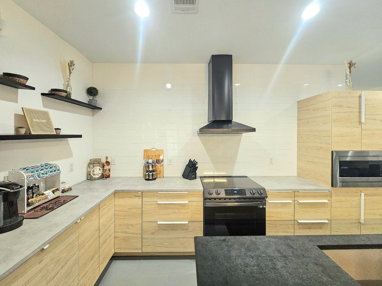 Hendricks Ave - Photo 7 of 22