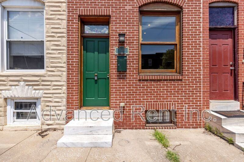 2802 E Fairmount Ave - Photo 2 of 28