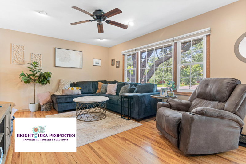 6921 Cedar Lake Rd S - Photo 2 of 12