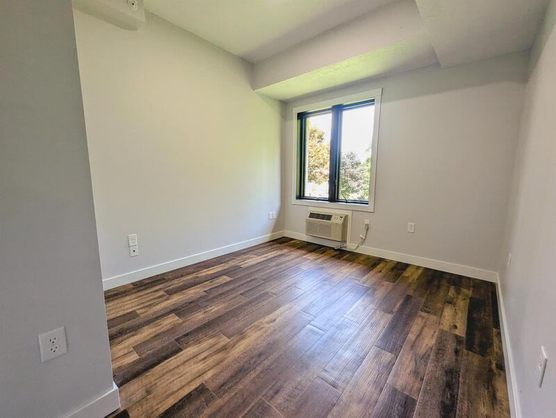 413 Jefferson St - Photo 6 of 16