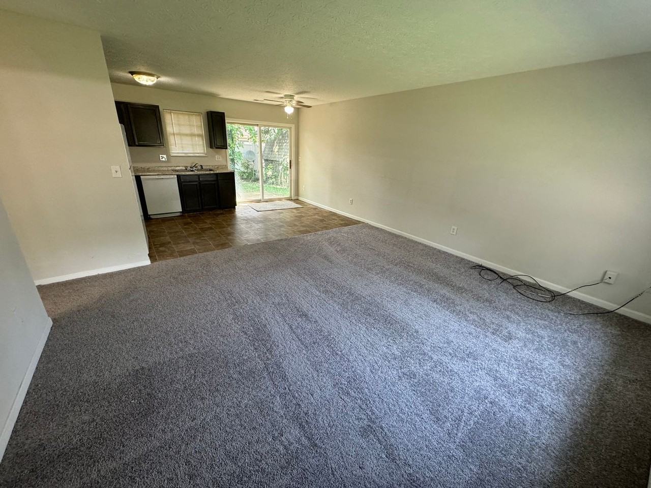 2333 Lincoln Ave - Photo 2 of 15