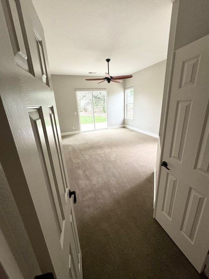 9574 Steep Climb Ct - Photo 4 of 28