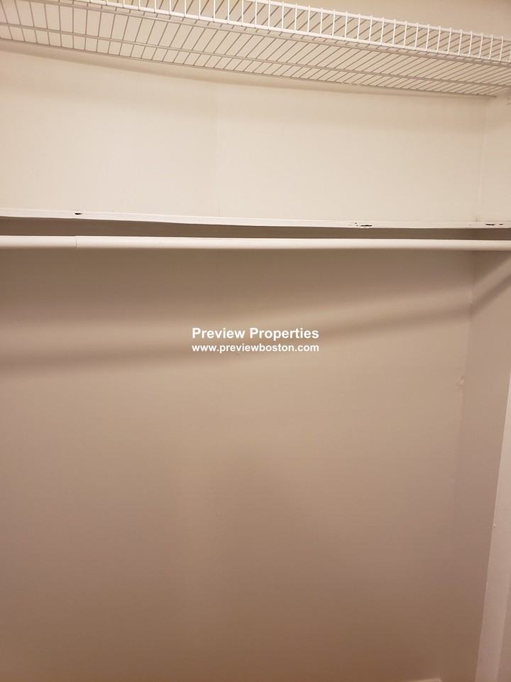 Strathmore Rd #4P - Photo 2 of 11