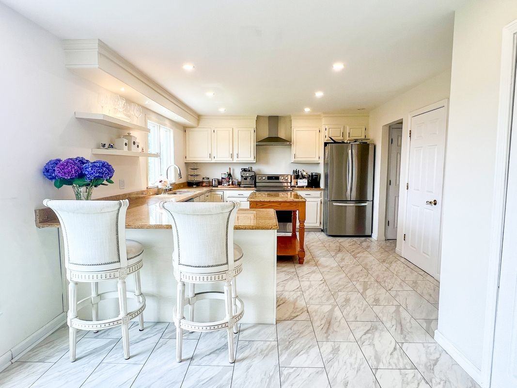 436 Bullet Hole Rd - Photo 3 of 21