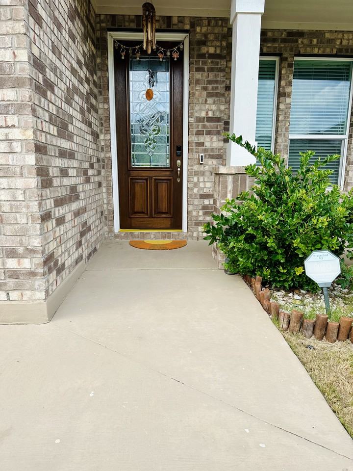 524 Ayinger Ln #NA - Photo 2 of 22