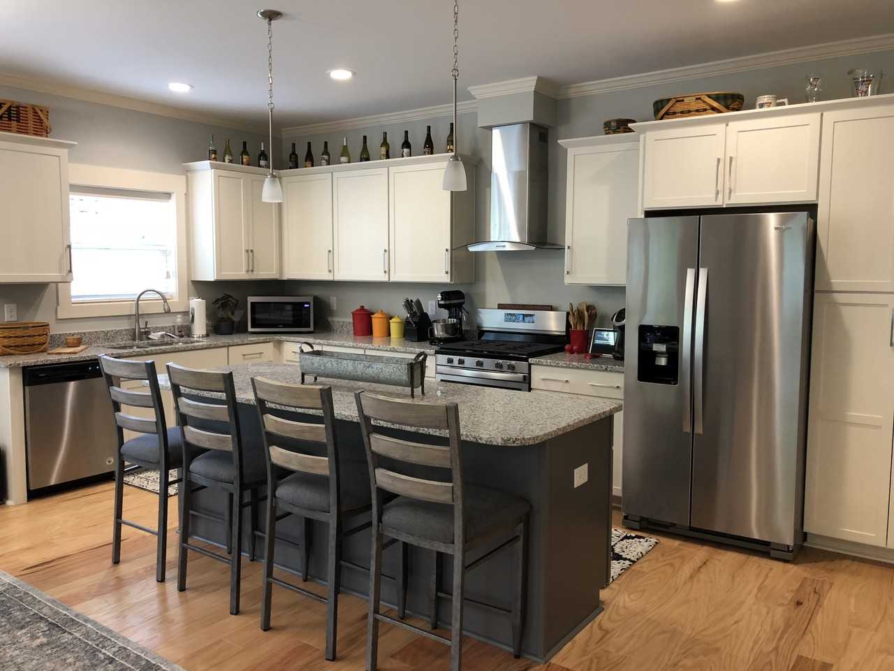 8 Woodbridge Park Dr #NA - Photo 3 of 18