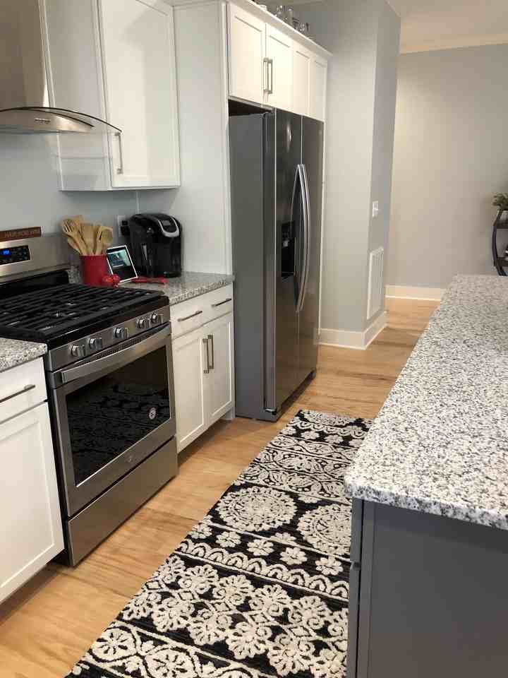 8 Woodbridge Park Dr #NA - Photo 4 of 18