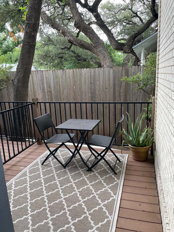 1904 Robbins Pl #1 - Photo 2 of 9