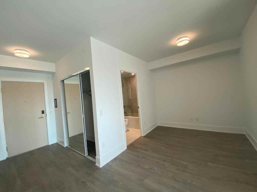 480 Front Street West - Photo 6 of 13