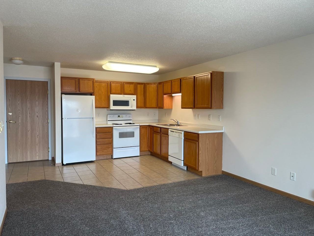 Pointe West VI - Photo 2 of 25