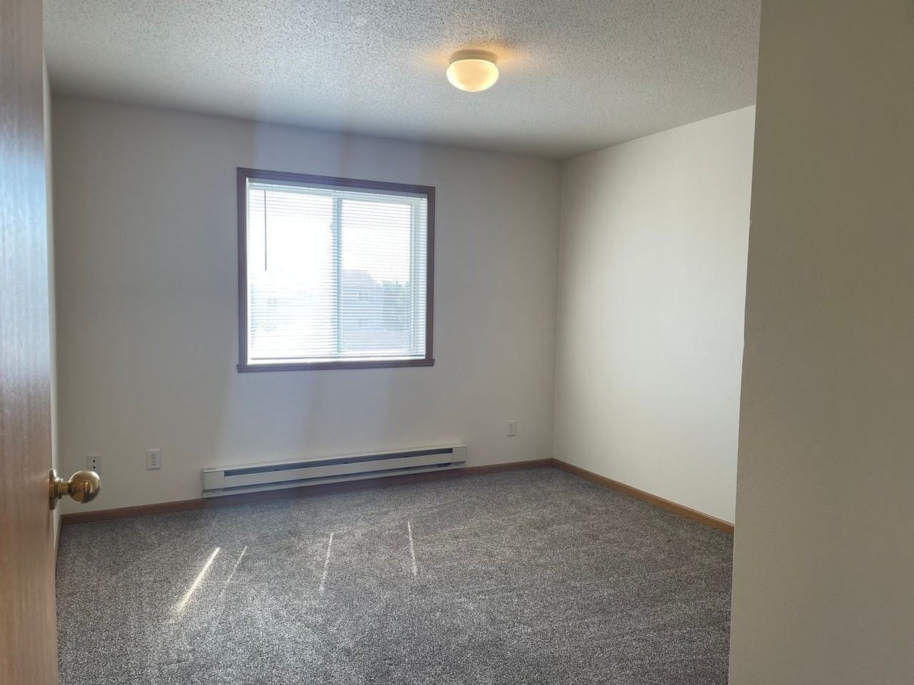 Pointe West VI - Photo 5 of 25