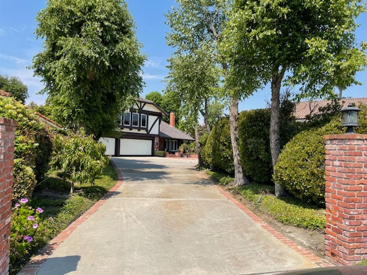 24005 Plover Ln - Photo 3 of 48